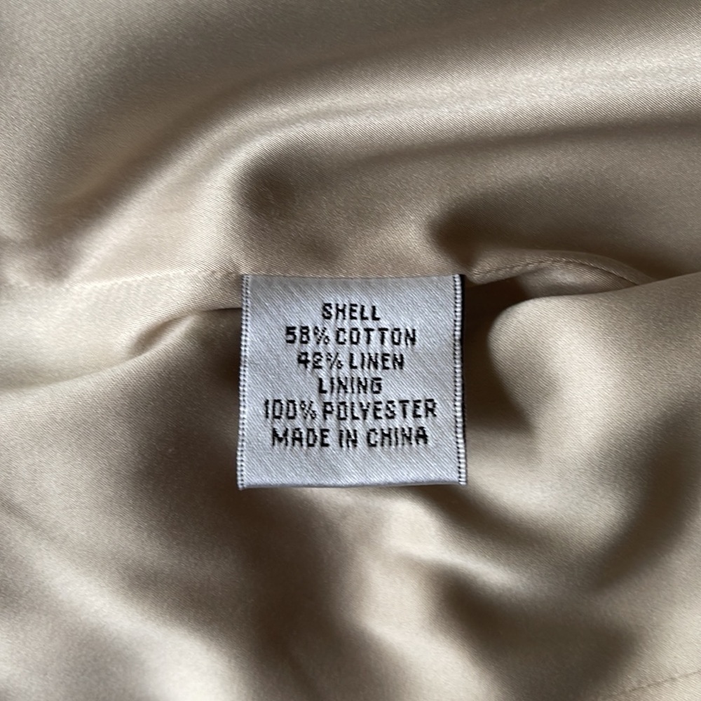Talbots Women’s blazer with gold accents | Size 14 petite | Color Navy - Picture 5 of 5
